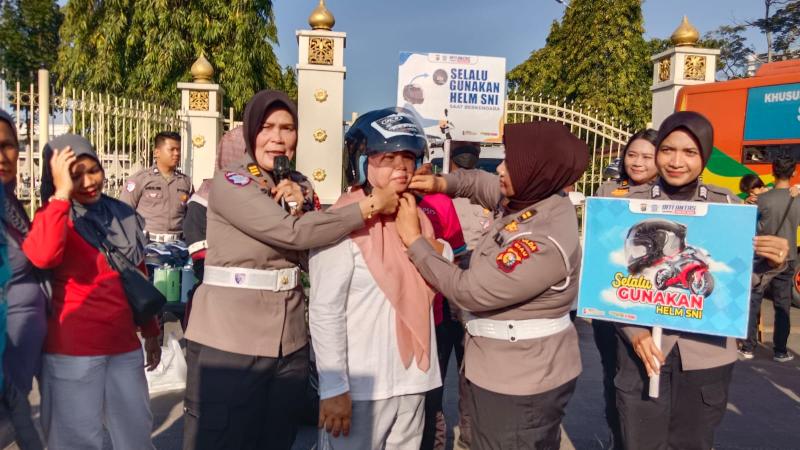 Ditlantas Polda Riau Kampanye Keselamatan Lalin dan Green Policing di Area CFD